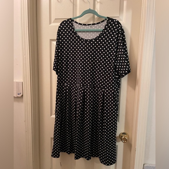 EUC AUSELILY Plus Size 22 Swing Dress Pockets Knee Length black white polka dots - Picture 5 of 9